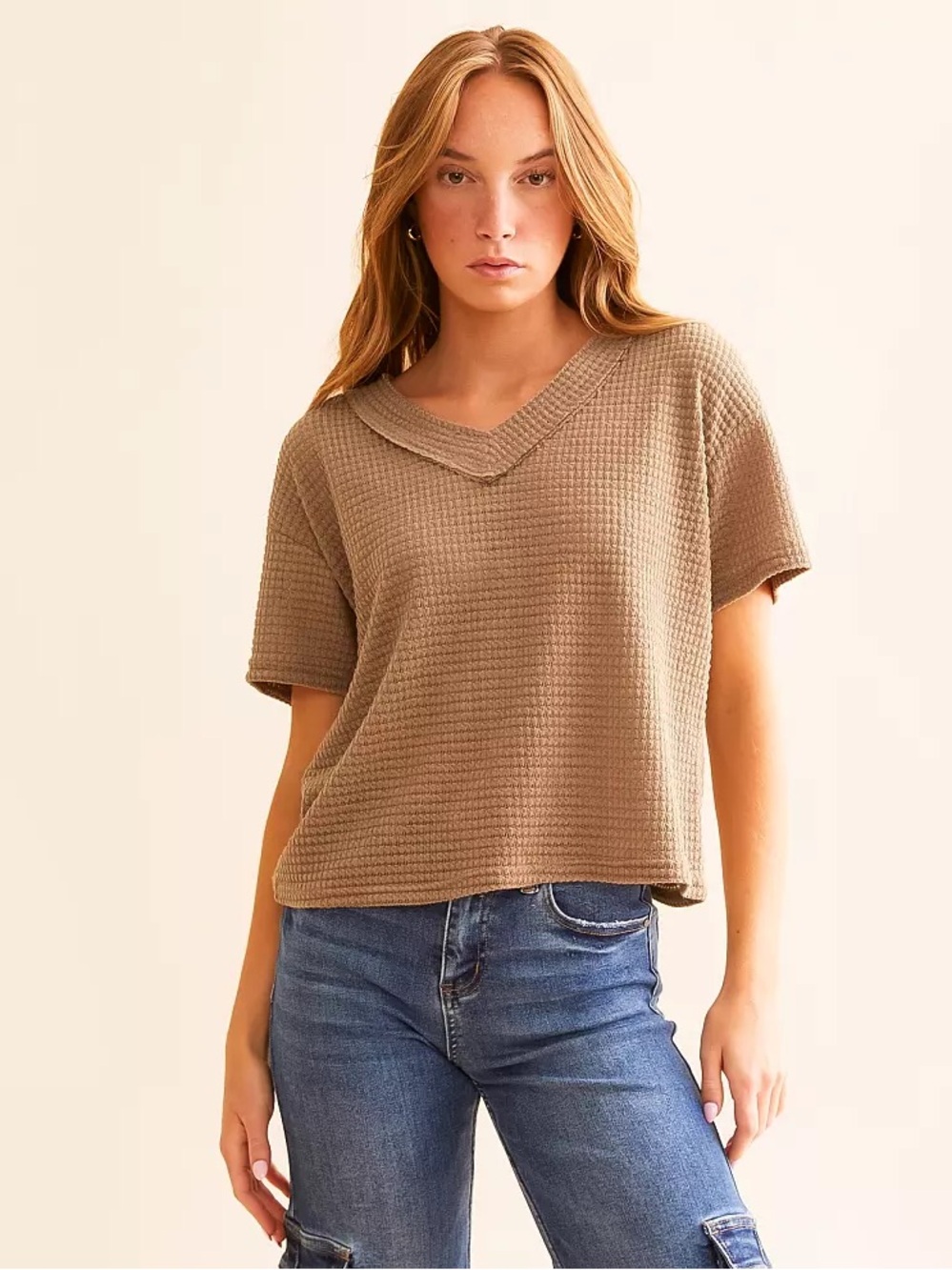 BKE Casual Waffle Knit V-Neck Top - Taupe